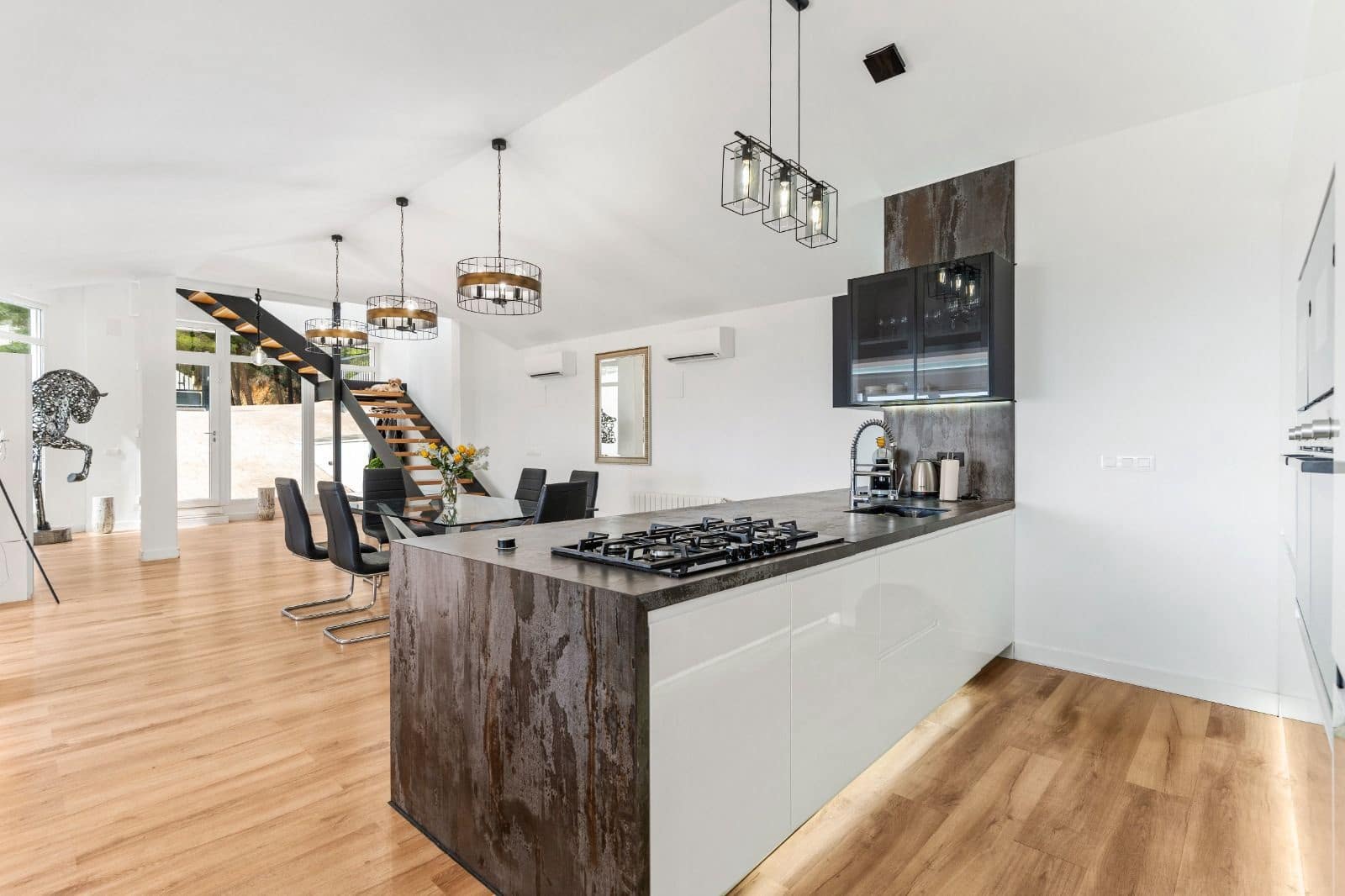 4 slaapkamer Villa te koop in Calpe / Calp met zwembad garage - € 899.000 (Ref: 8559393)