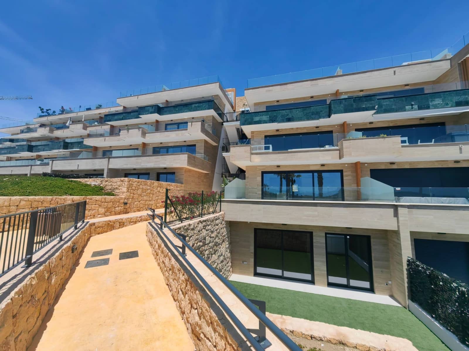 2 sypialnia Apartament na sprzedaż w Finestrat z basenem garażem - 420 000 € (Ref: 8569586)