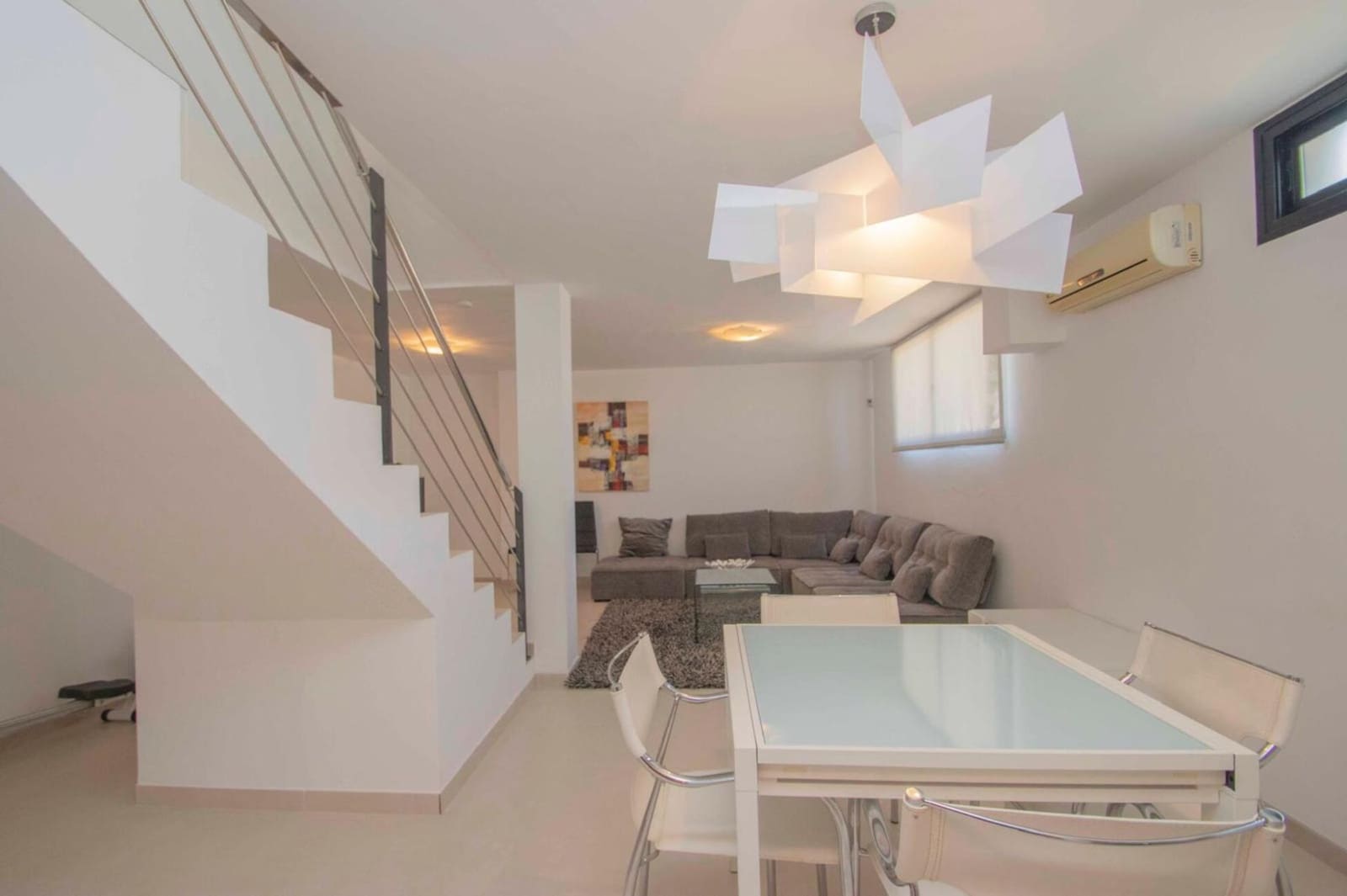 5 bedroom Villa for sale in Polop with pool garage - € 530,000 (Ref: 8579428)