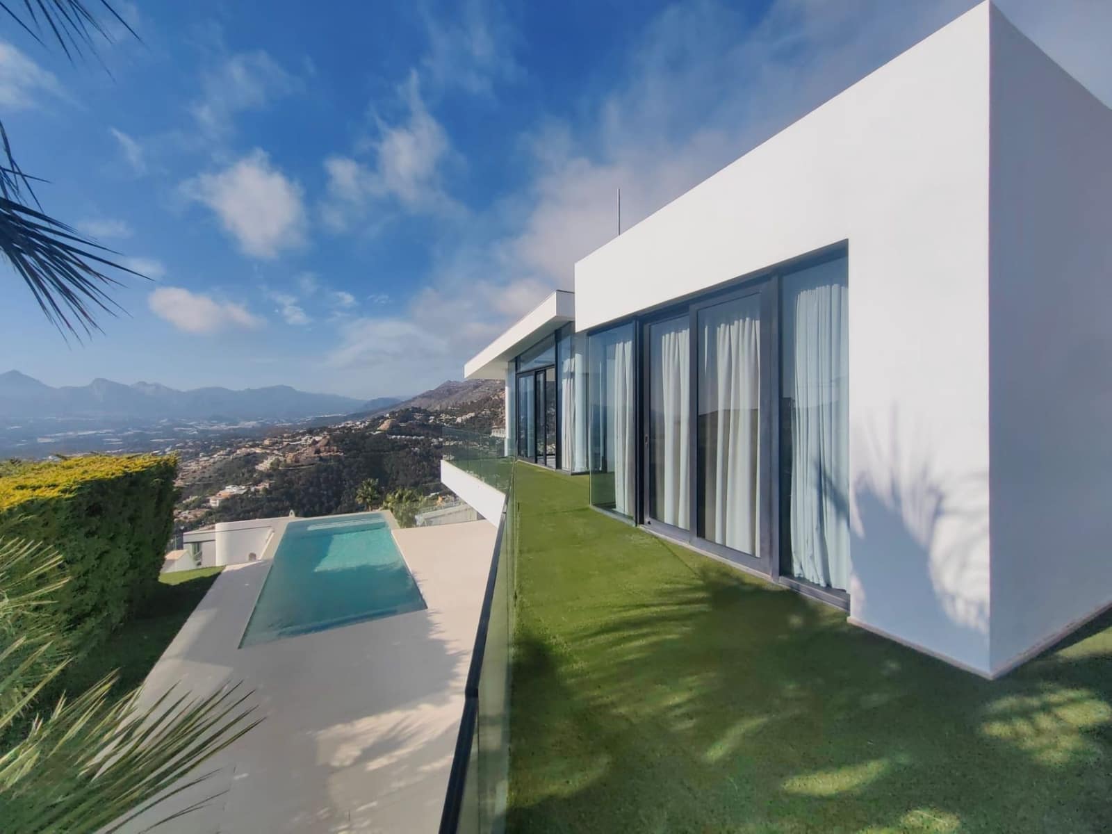 6 soveværelse Villa til salg i Altea med swimmingpool garage - € 2.700.000 (Ref: 8660448)