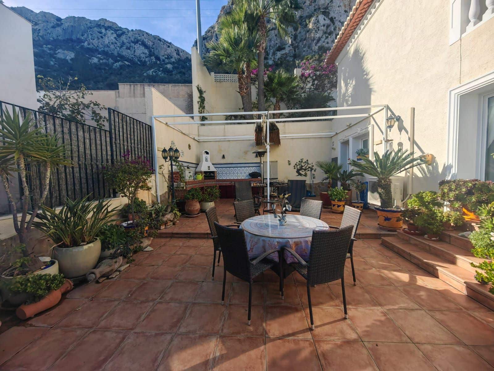 3 soveværelse Villa til salg i Calpe / Calp med swimmingpool garage - € 699.000 (Ref: 8683231)