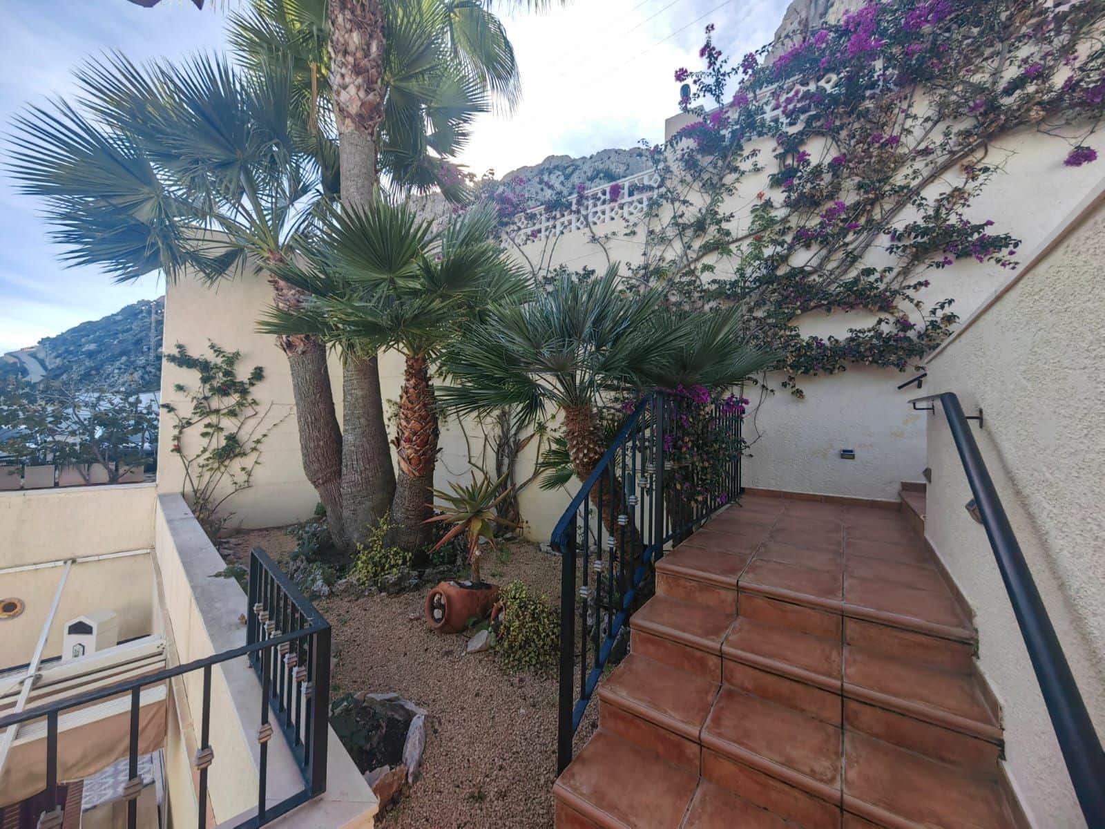 3 soveværelse Villa til salg i Calpe / Calp med swimmingpool garage - € 699.000 (Ref: 8683231)