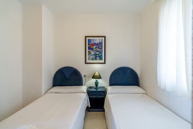 2 soveværelse Lejlighed til salg i Calpe / Calp med swimmingpool garage - € 240.000 (Ref: 8707611)