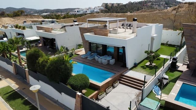 3 chambre Villa/Maison à vendre à Balcón de Finestrat - Terra Marina, Finestrat avec piscine garage - 639 000 € (Ref: 8869294)