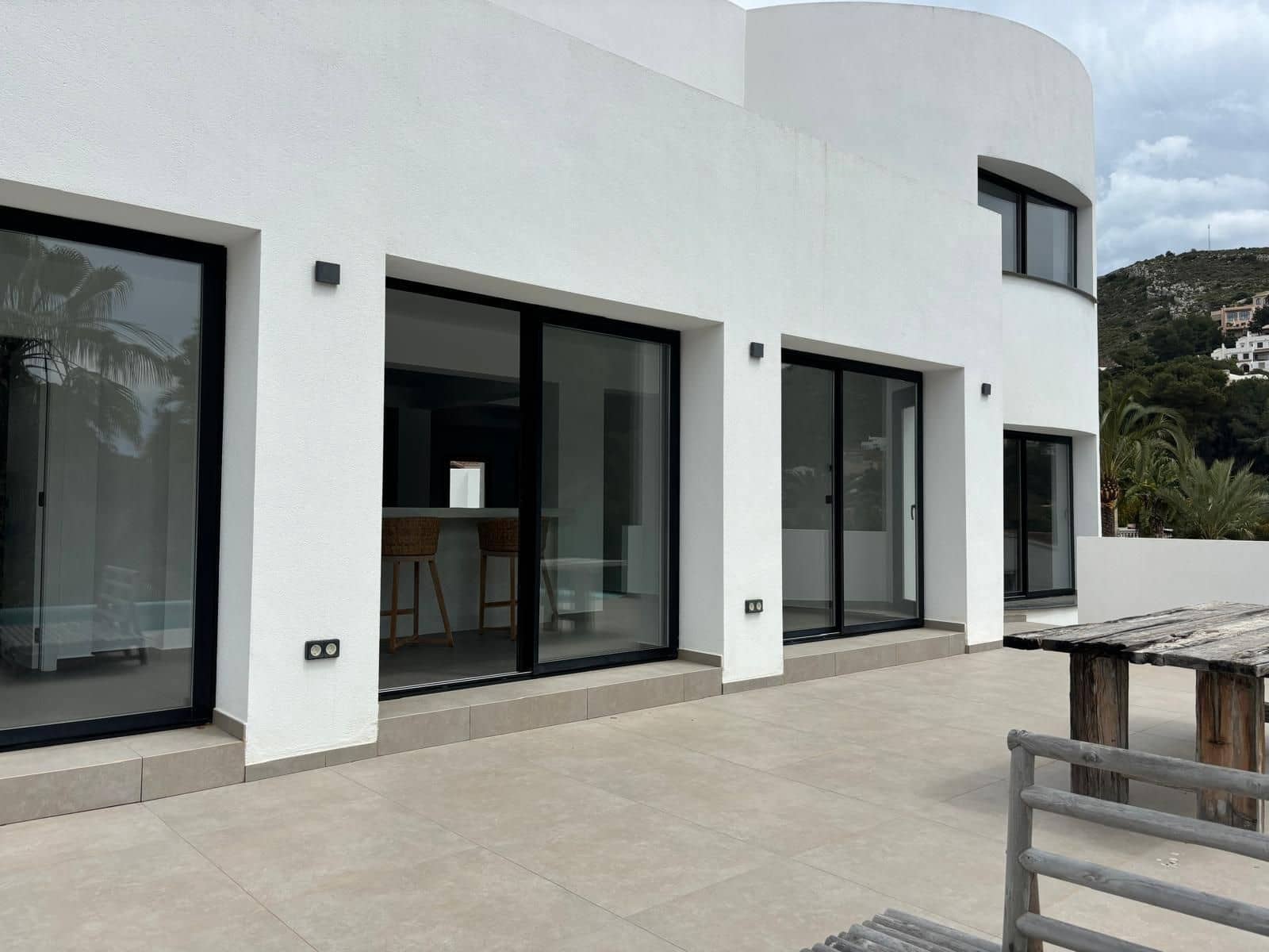 4 soveværelse Villa til salg i Moraira med swimmingpool garage - € 1.500.000 (Ref: 8936595)