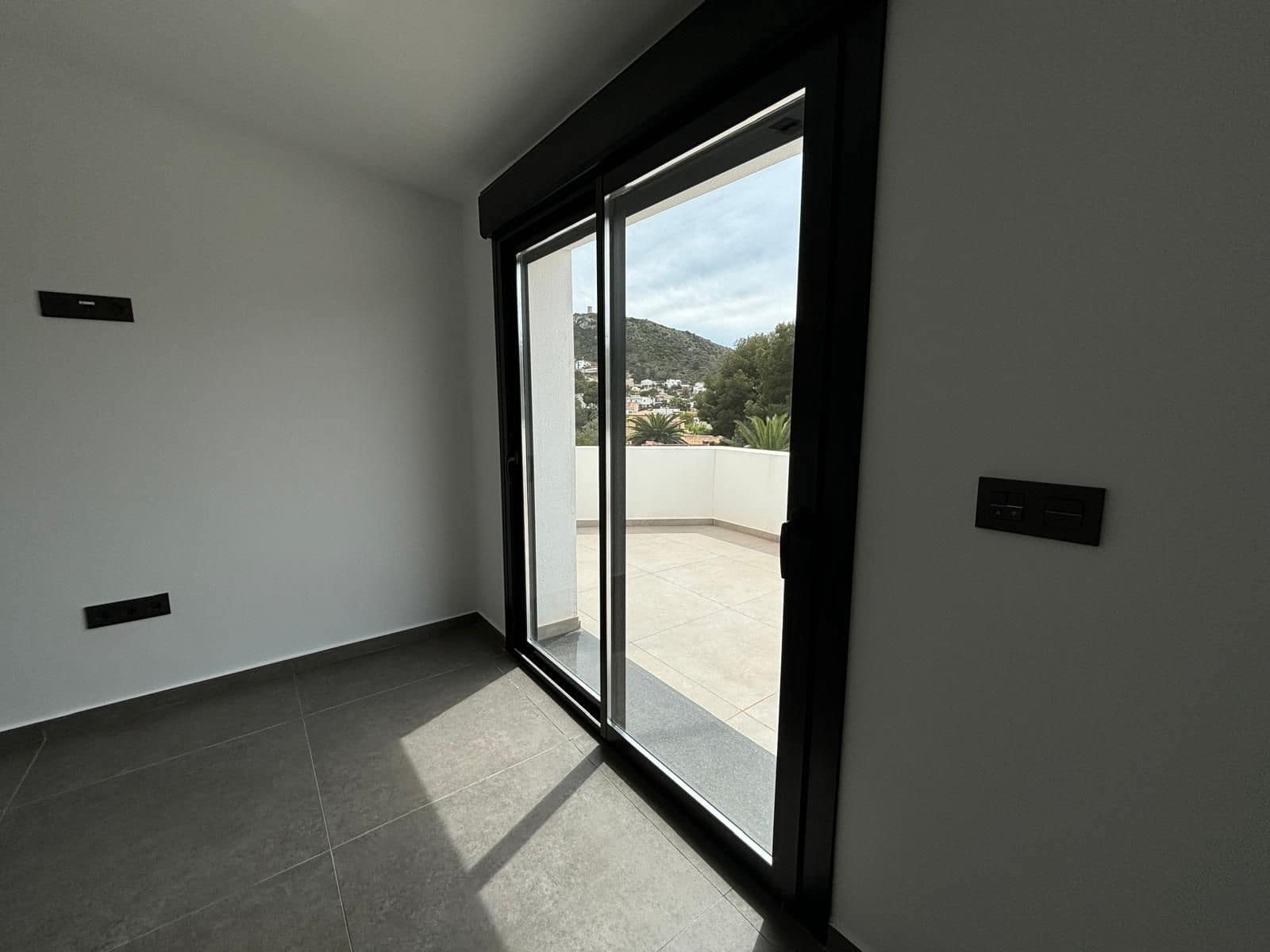 4 soveværelse Villa til salg i Moraira med swimmingpool garage - € 1.500.000 (Ref: 8936595)