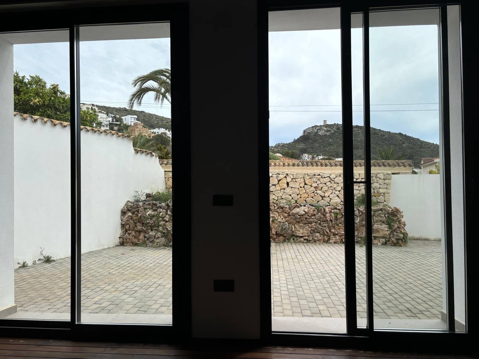 4 soveværelse Villa til salg i Moraira med swimmingpool garage - € 1.500.000 (Ref: 8936595)