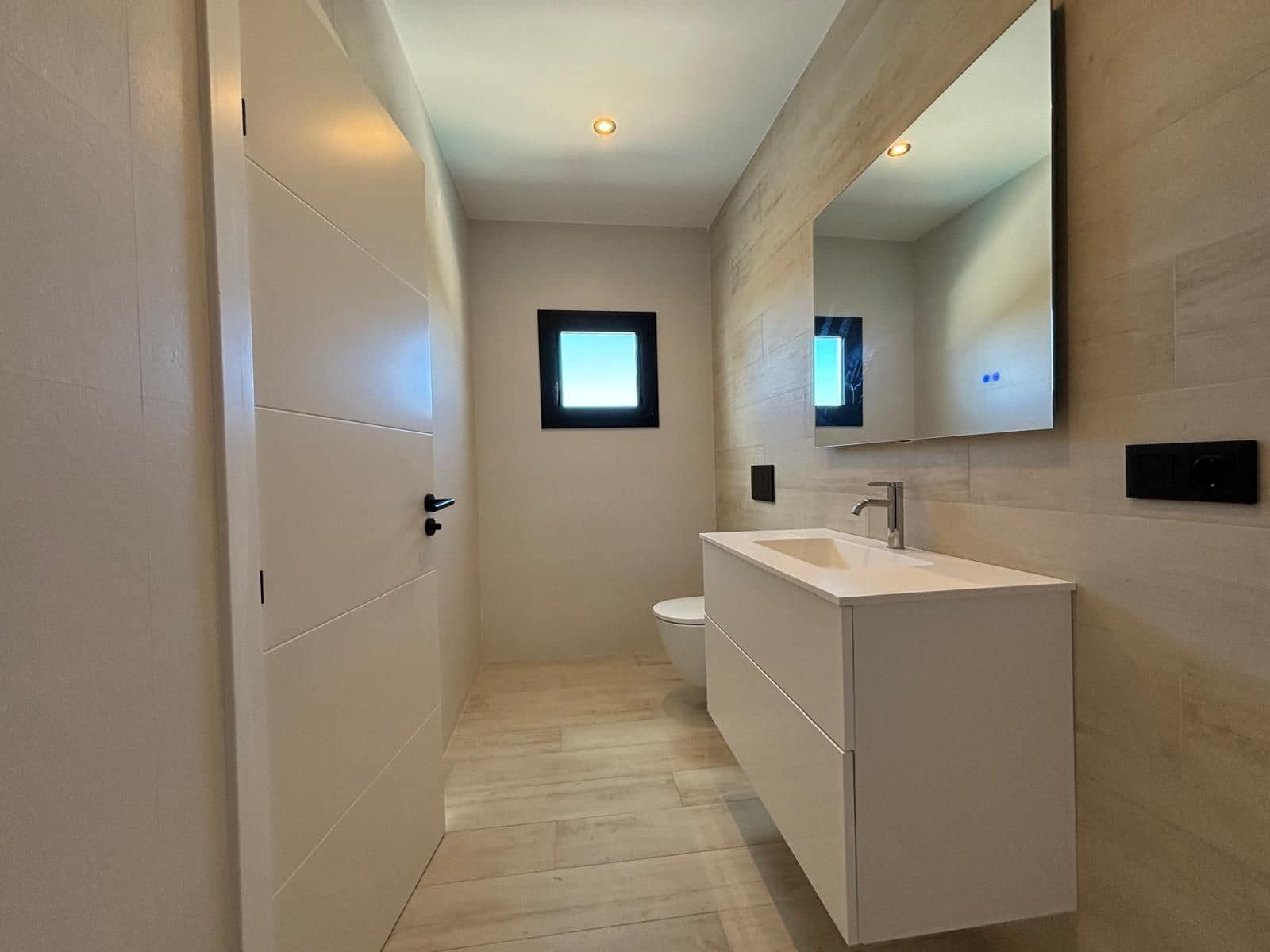 4 soveværelse Villa til salg i Javea / Xabia med swimmingpool garage - € 1.075.000 (Ref: 8936596)