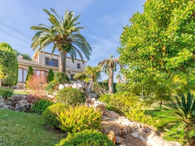 11 bedroom Villa for sale in Cap Martí - El Tossalet - Pinomar, Javea / Xàbia with pool garage - € 5,000,000 (Ref: 8970227)