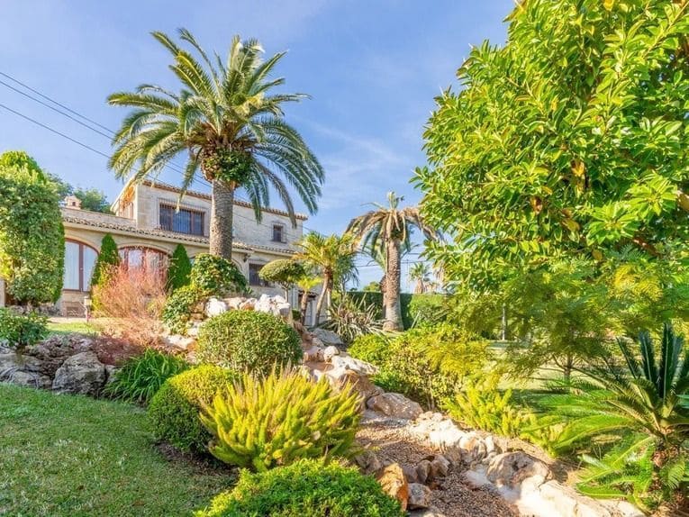 3 soveværelse Villa til salg i Javea / Xabia med swimmingpool garage - € 800.000 (Ref: 8970231)