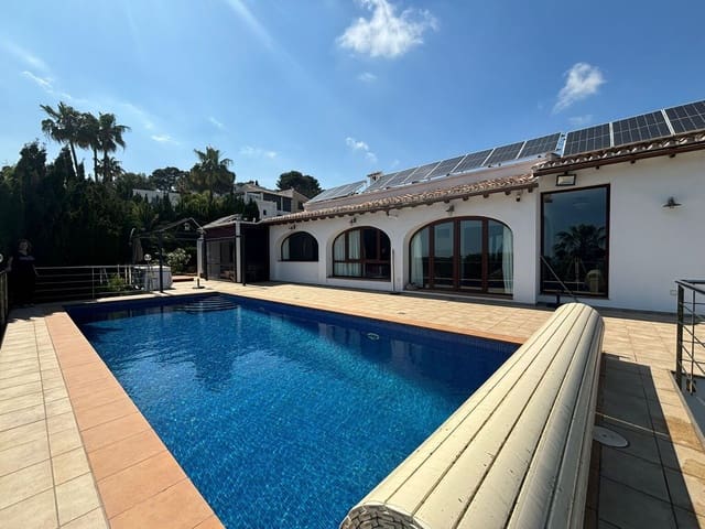 7 soveværelse Villa til salg i Moraira, Teulada-Moraira med swimmingpool garage - € 995.000 (Ref: 8978523)