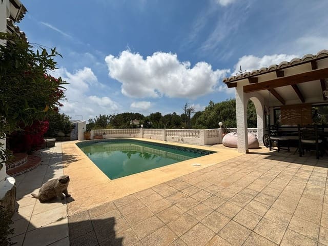 3 soveværelse Villa til salg i Moraira, Teulada-Moraira med swimmingpool garage - € 595.000 (Ref: 8985518)