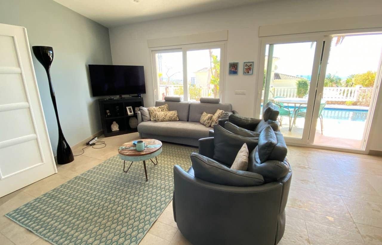 4 soveværelse Villa til salg i Calpe / Calp med swimmingpool garage - € 1.195.000 (Ref: 8993630)