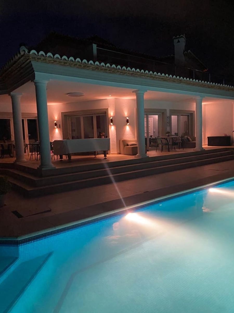 4 soveværelse Villa til salg i Calpe / Calp med swimmingpool garage - € 1.195.000 (Ref: 8993630)