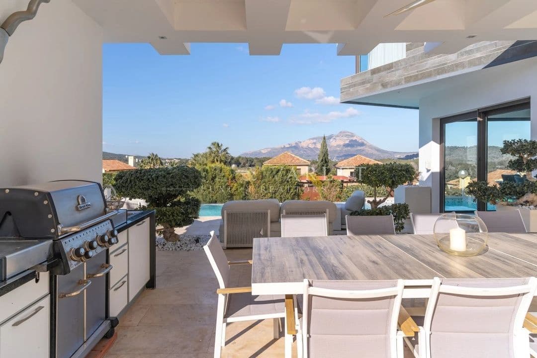 5 soveværelse Villa til salg i Javea / Xabia med swimmingpool garage - € 2.499.000 (Ref: 9047352)