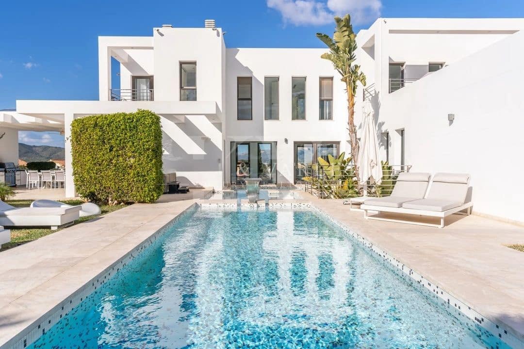 5 soveværelse Villa til salg i Javea / Xabia med swimmingpool garage - € 2.499.000 (Ref: 9047352)