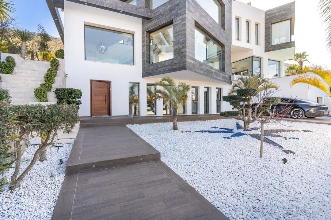 5 soveværelse Villa til salg i Javea / Xabia med swimmingpool garage - € 2.499.000 (Ref: 9047352)