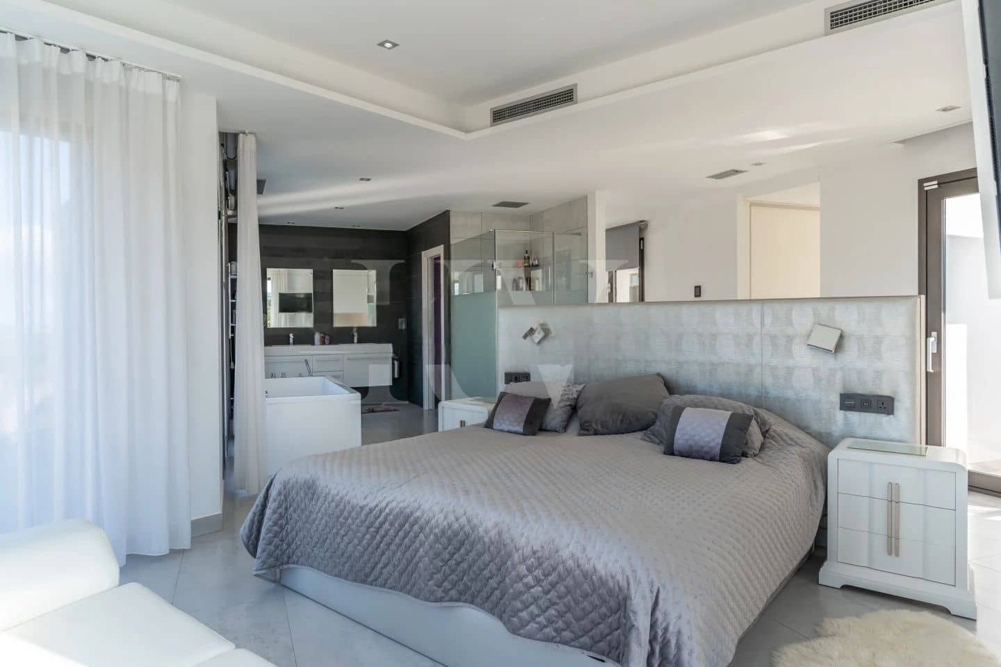 5 soveværelse Villa til salg i Javea / Xabia med swimmingpool garage - € 2.499.000 (Ref: 9047352)