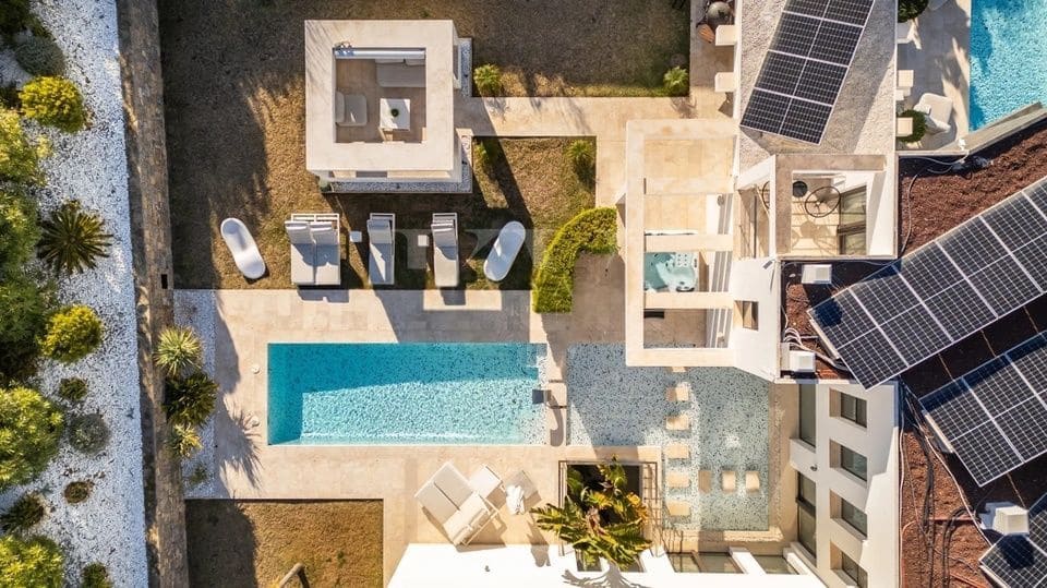 5 soveværelse Villa til salg i Javea / Xabia med swimmingpool garage - € 2.499.000 (Ref: 9047352)