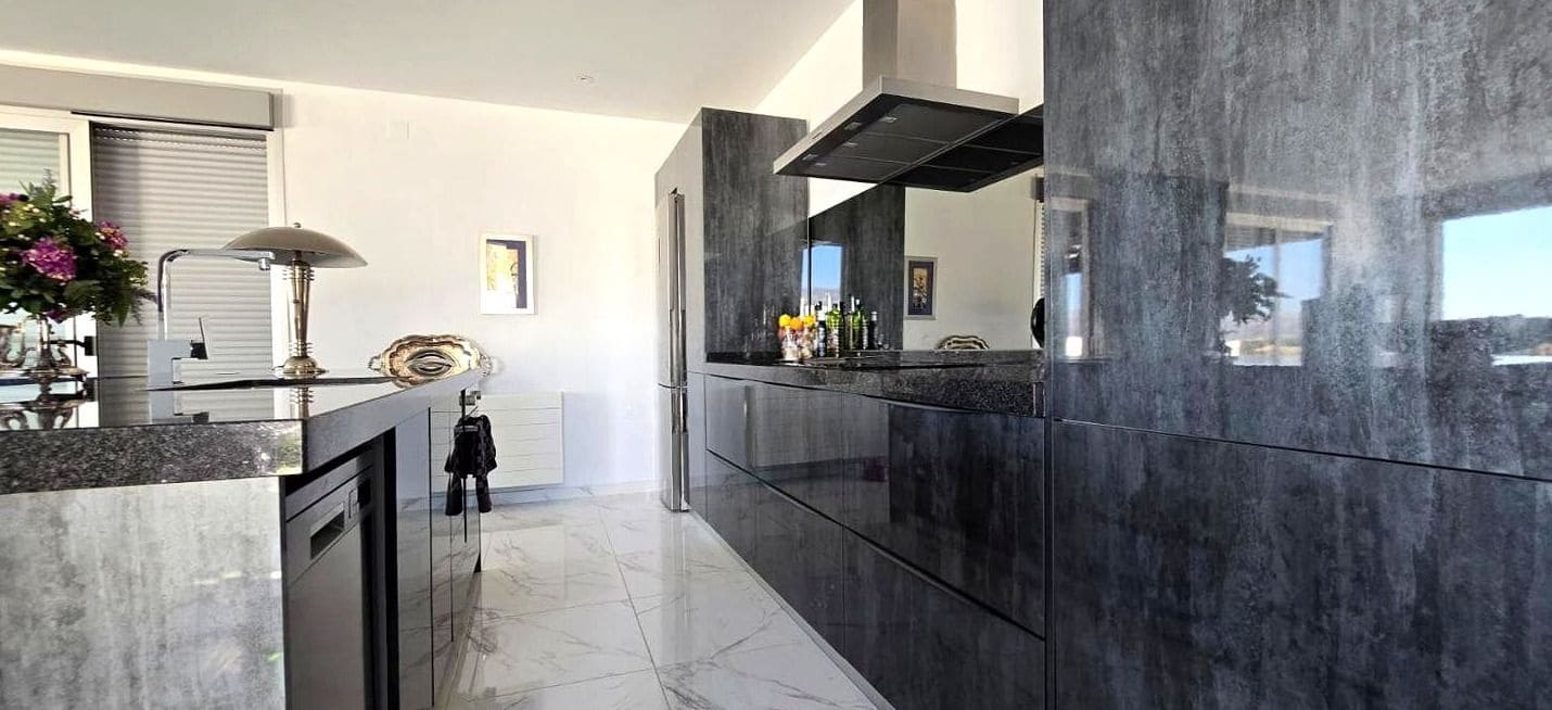 2 Zimmer Villa zu verkaufen in Polop mit Pool Garage - 530.000 € (Ref: 9073192)