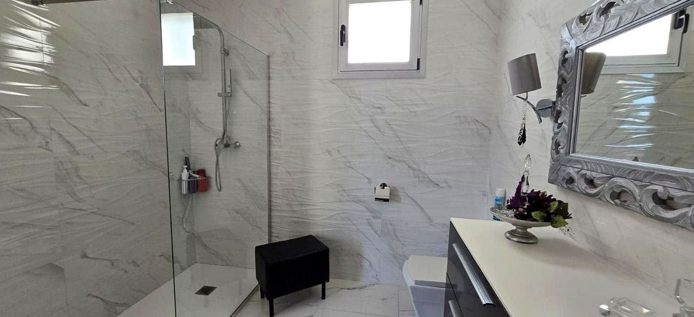 2 Zimmer Villa zu verkaufen in Polop mit Pool Garage - 530.000 € (Ref: 9073192)