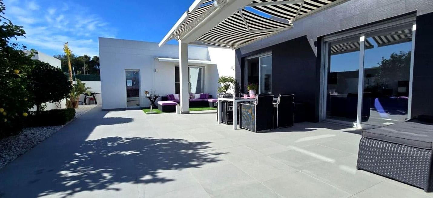 2 Zimmer Villa zu verkaufen in Polop mit Pool Garage - 530.000 € (Ref: 9073192)