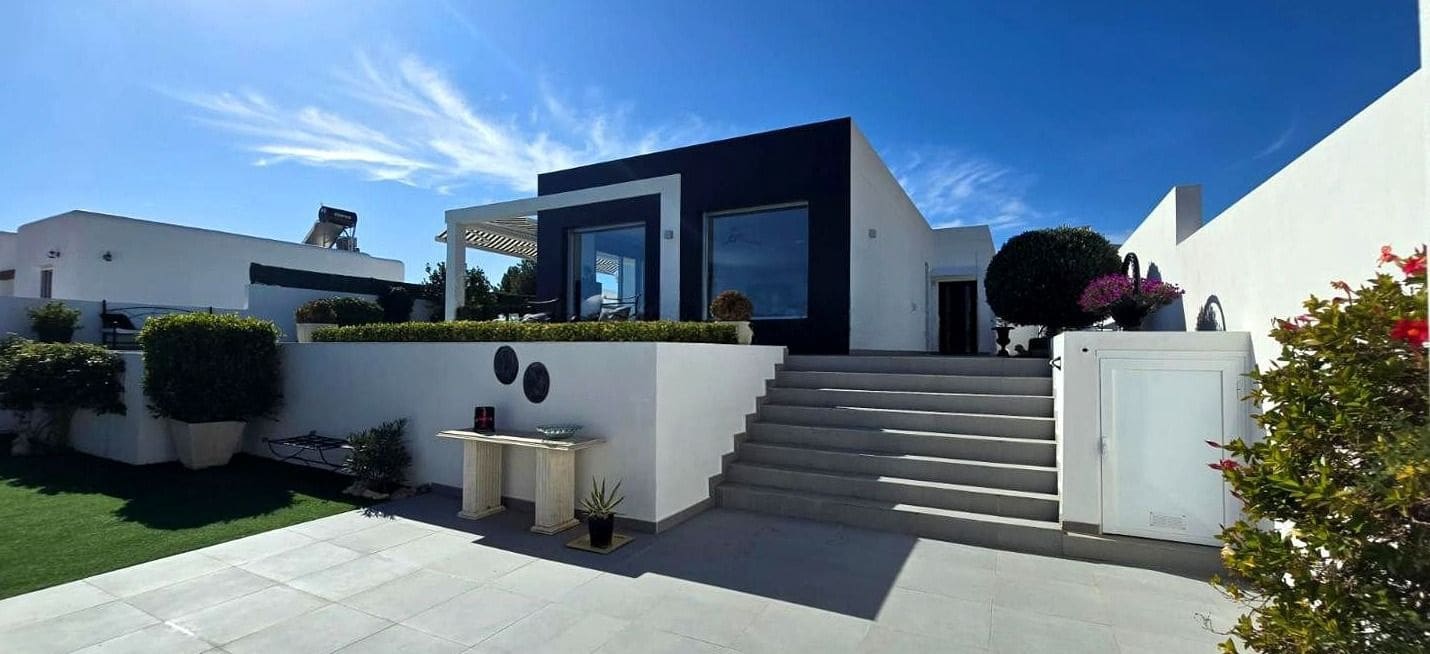 2 Zimmer Villa zu verkaufen in Polop mit Pool Garage - 530.000 € (Ref: 9073192)