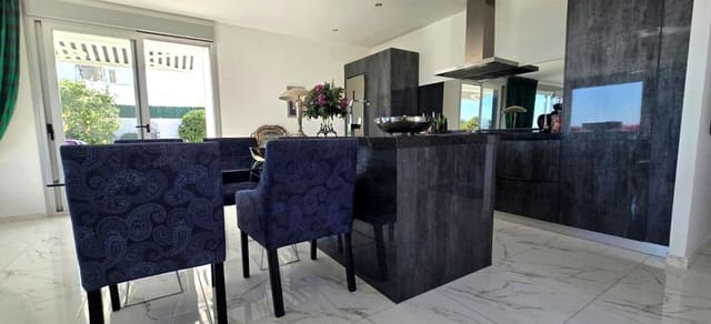 2 soveværelse Villa til salg i Polop med swimmingpool garage - € 530.000 (Ref: 9073192)