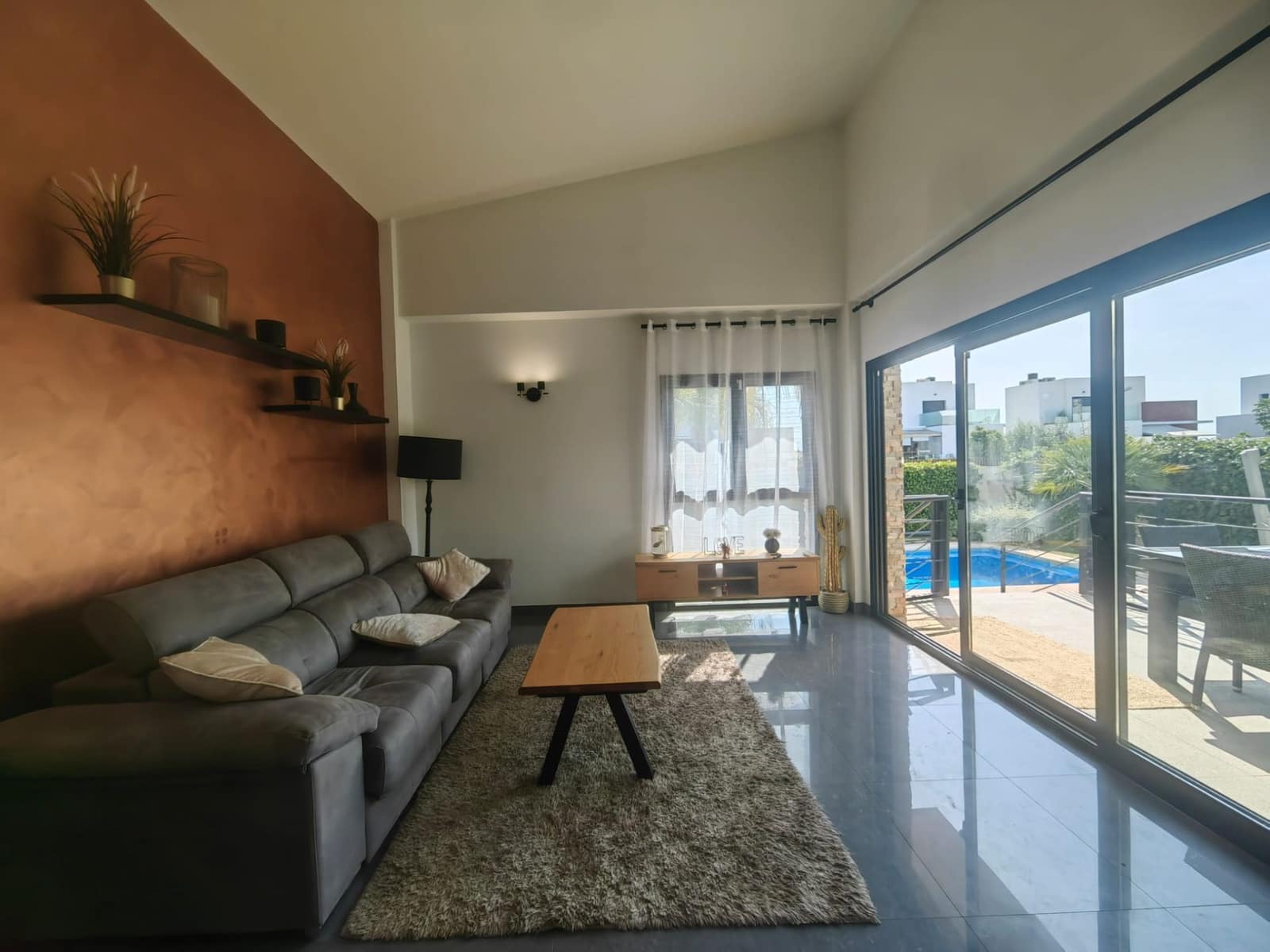 3 soveværelse Villa til salg i Polop med swimmingpool garage - € 460.000 (Ref: 9073193)