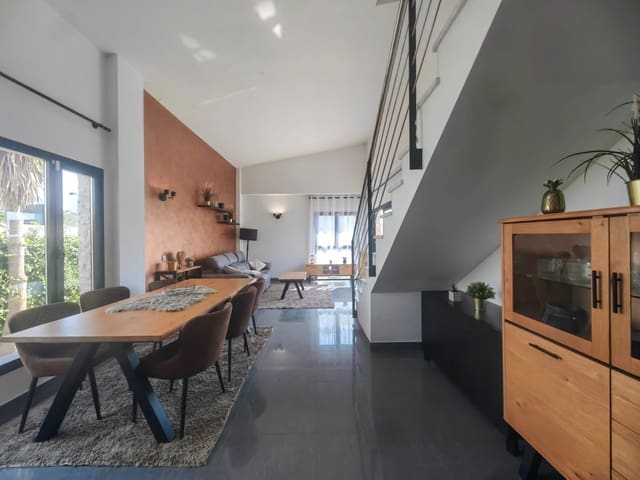 3 soveværelse Villa til salg i Polop med swimmingpool garage - € 460.000 (Ref: 9073193)