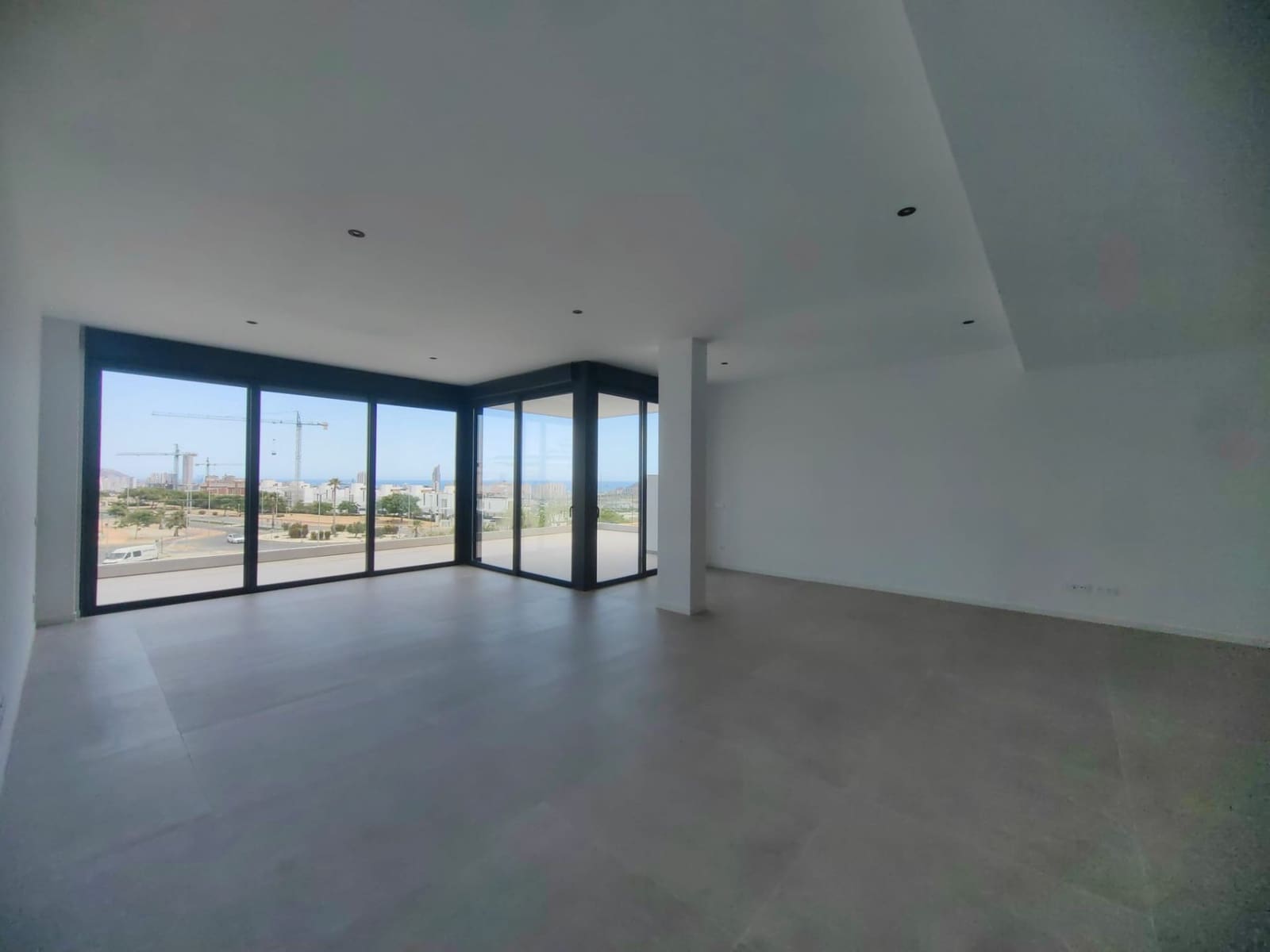 6 soverom Villa til salgs i Finestrat med svømmebasseng garasje - € 2 700 000 (Ref: 9100525)