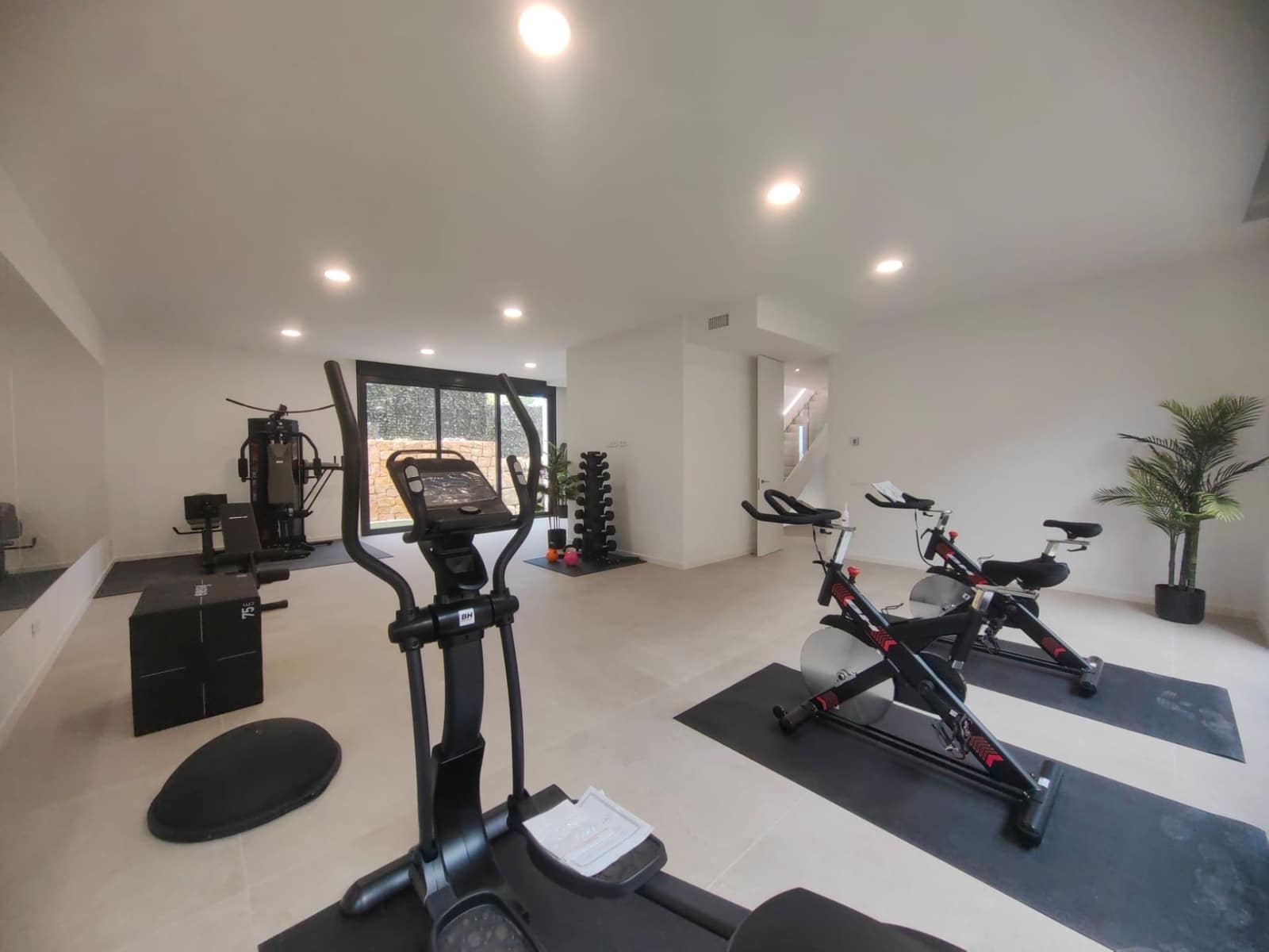 6 soverom Villa til salgs i Finestrat med svømmebasseng garasje - € 2 700 000 (Ref: 9100525)