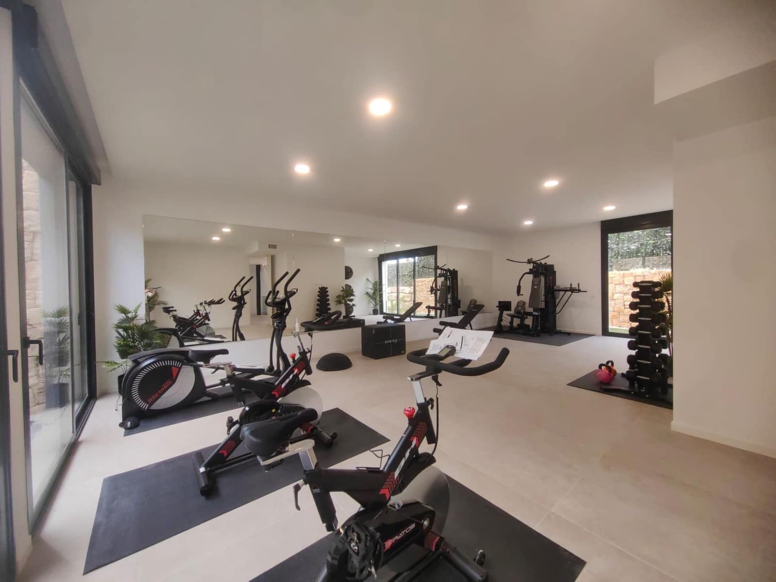 6 soverom Villa til salgs i Finestrat med svømmebasseng garasje - € 2 700 000 (Ref: 9100525)