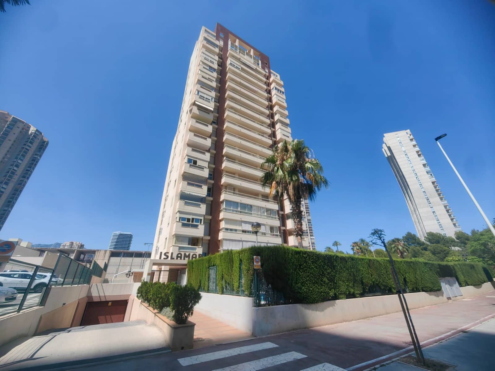 2 bedroom Apartment for sale in Benidorm with pool garage - € 350,000 (Ref: 9124669)
