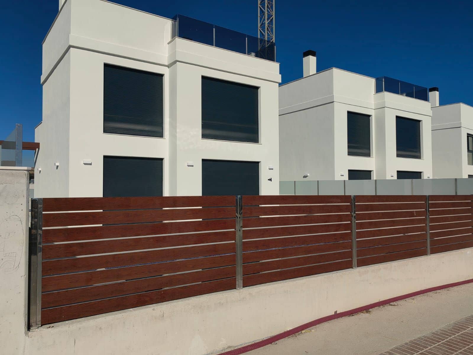 3 soveværelse Villa til salg i El Campello med swimmingpool garage - € 495.000 (Ref: 9128011)