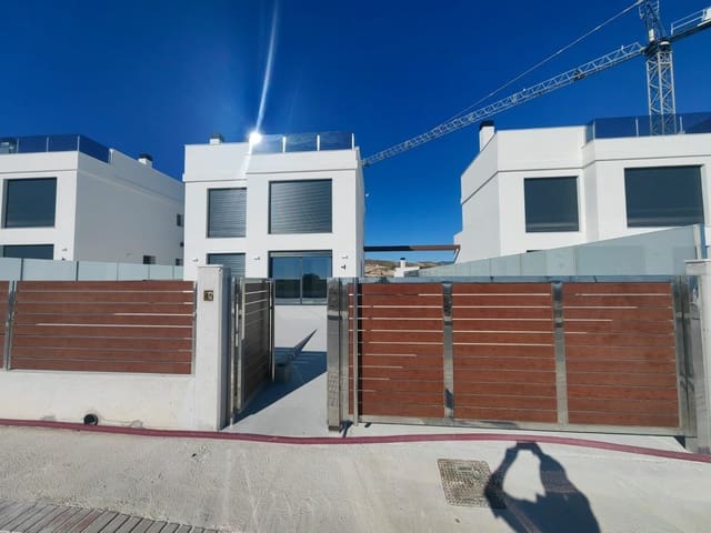 3 bedroom Villa for sale in El Campello with pool garage - € 495,000 (Ref: 9128011)