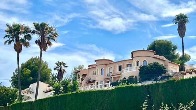 4 sovrum Villa till salu i Calpe / Calp med pool garage - 895 000 € (Ref: 9128012)