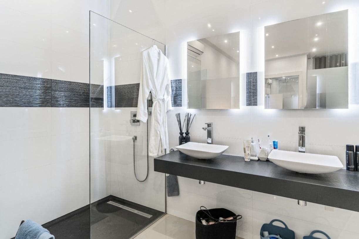 5 soveværelse Villa til salg i Benissa med swimmingpool garage - € 3.500.000 (Ref: 9129522)