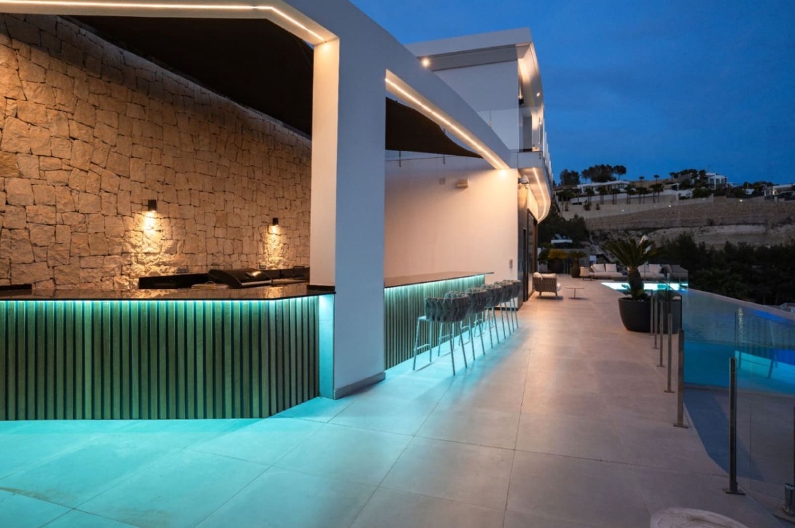 5 soveværelse Villa til salg i Benissa med swimmingpool garage - € 3.500.000 (Ref: 9129522)