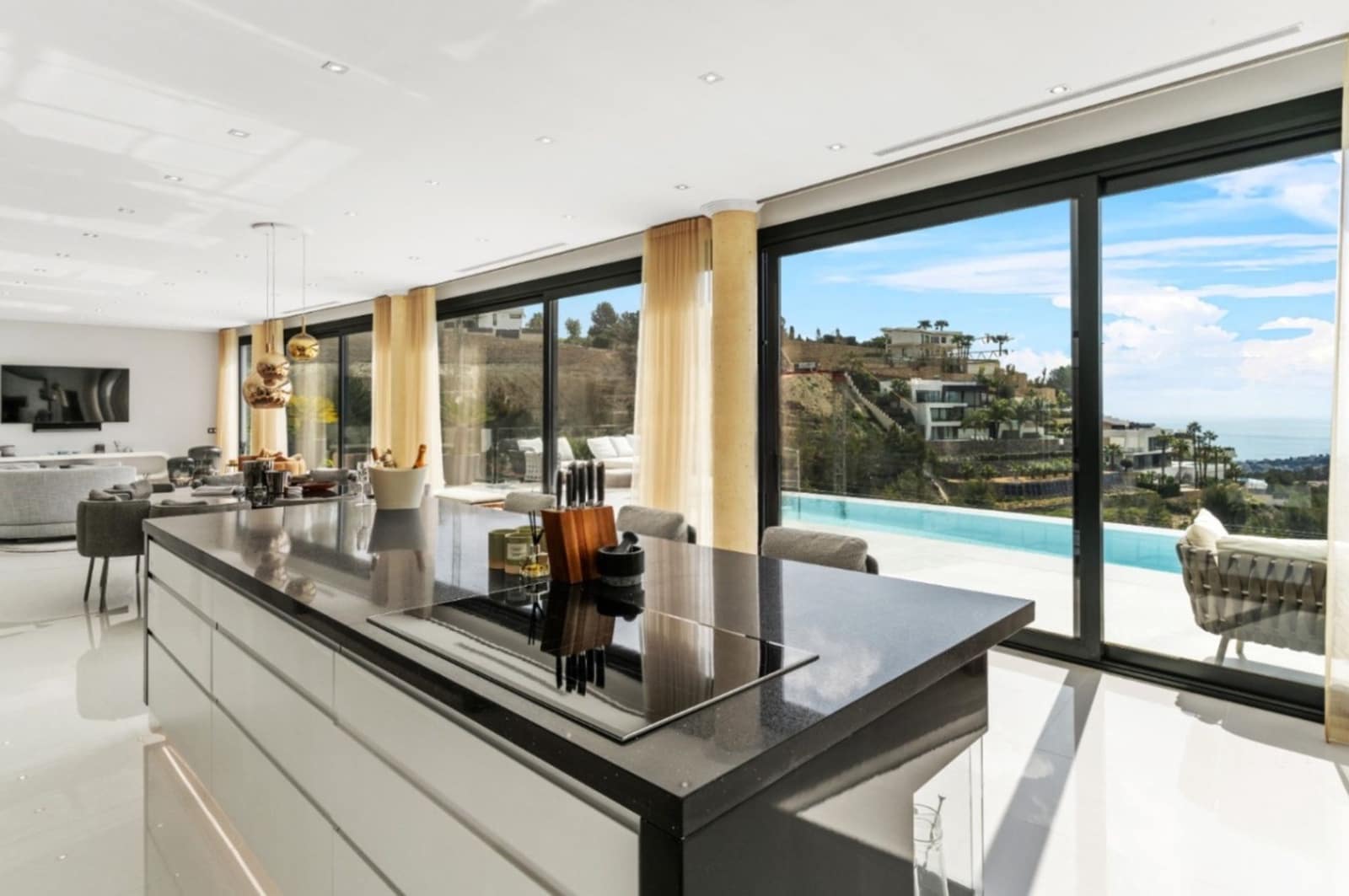 5 soveværelse Villa til salg i Benissa med swimmingpool garage - € 3.500.000 (Ref: 9129522)