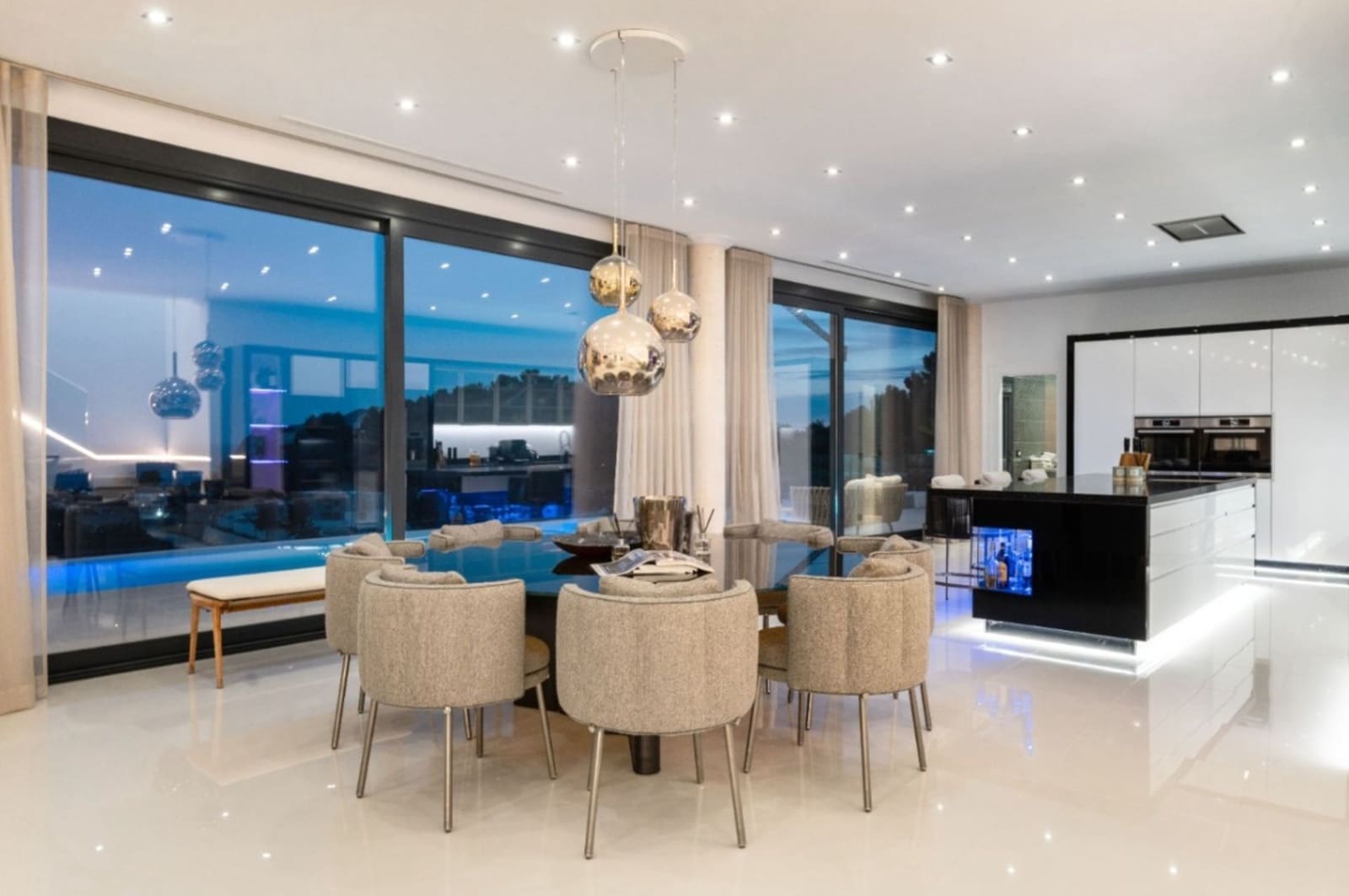 5 soveværelse Villa til salg i Benissa med swimmingpool garage - € 3.500.000 (Ref: 9129522)