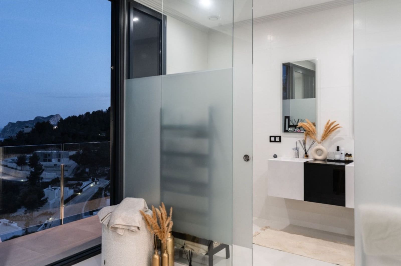 5 soveværelse Villa til salg i Benissa med swimmingpool garage - € 3.500.000 (Ref: 9129522)