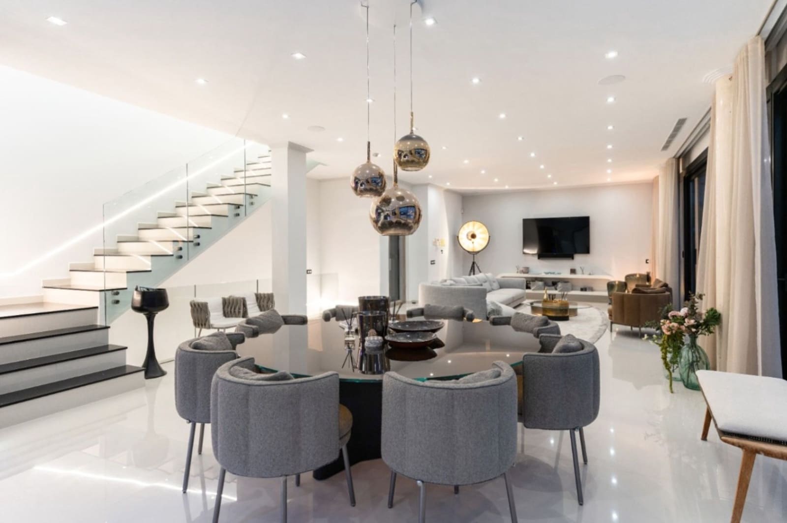 5 soveværelse Villa til salg i Benissa med swimmingpool garage - € 3.500.000 (Ref: 9129522)