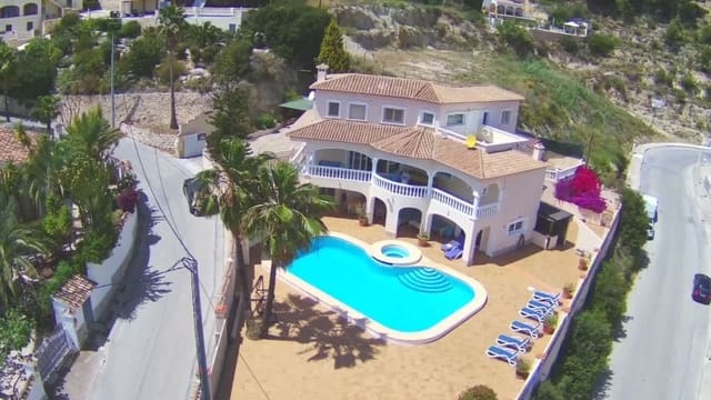 6 soverom Villa til salgs i Oltamar - Cucarres, Calpe / Calp med svømmebasseng garasje - € 855 000 (Ref: 9141436)
