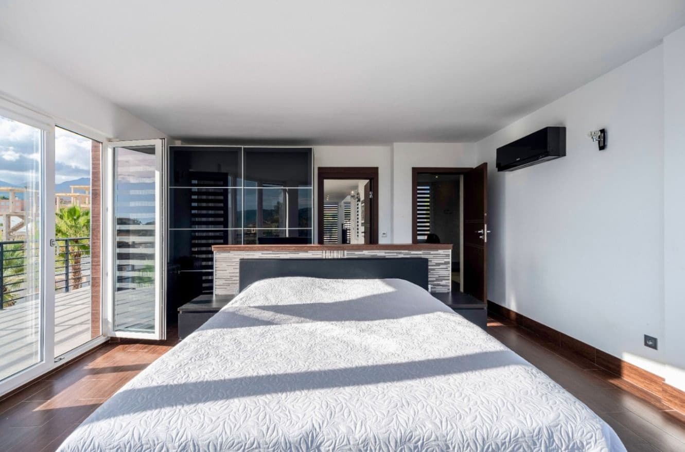 7 soveværelse Villa til salg i Alfaz del Pi / L'Alfas del Pi med swimmingpool garage - € 1.290.000 (Ref: 9146804)