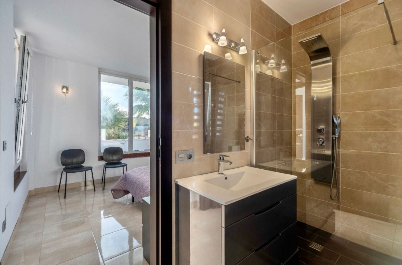 7 soveværelse Villa til salg i Alfaz del Pi / L'Alfas del Pi med swimmingpool garage - € 1.290.000 (Ref: 9146804)