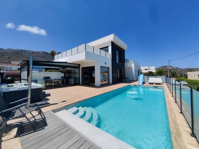 4 slaapkamer Villa te koop in Calpe / Calp met zwembad garage - € 1.299.000 (Ref: 9153651)