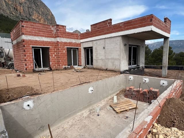 3 bedroom Villa for sale in Polop with pool garage - € 598,000 (Ref: 9169361)