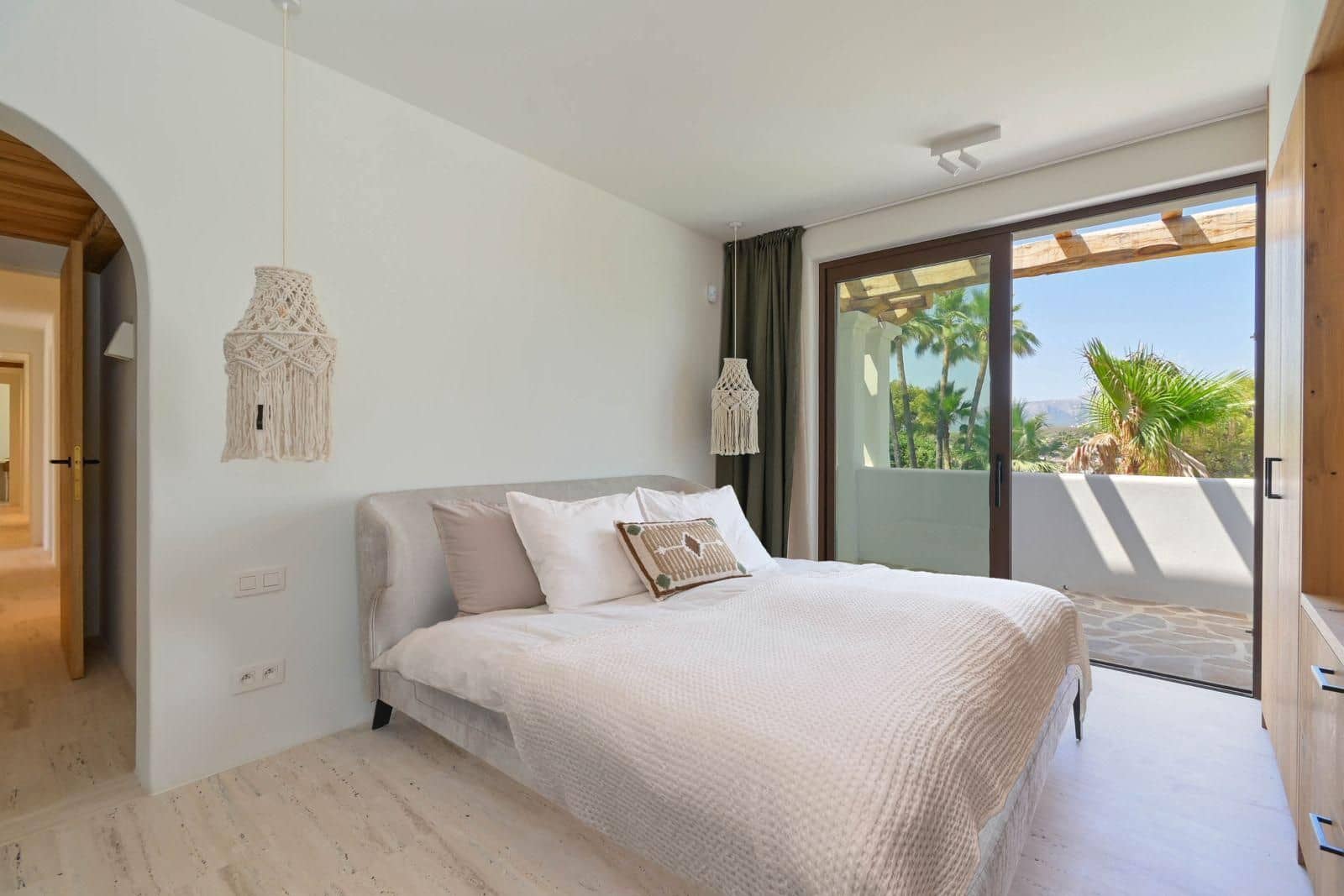 5 soverom Villa til salgs i Moraira med svømmebasseng garasje - € 2 750 000 (Ref: 9169363)