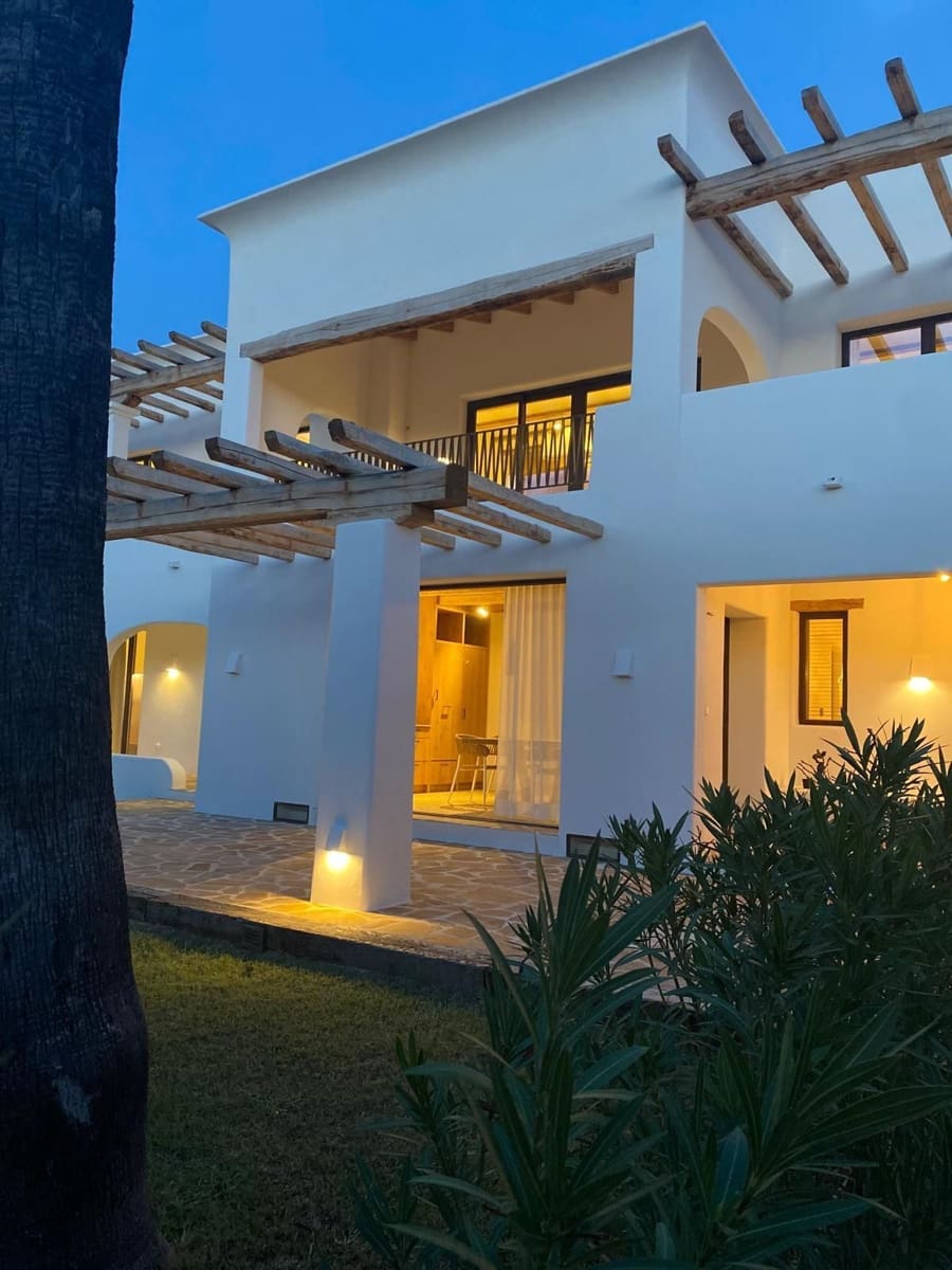 5 soverom Villa til salgs i Moraira med svømmebasseng garasje - € 2 750 000 (Ref: 9169363)
